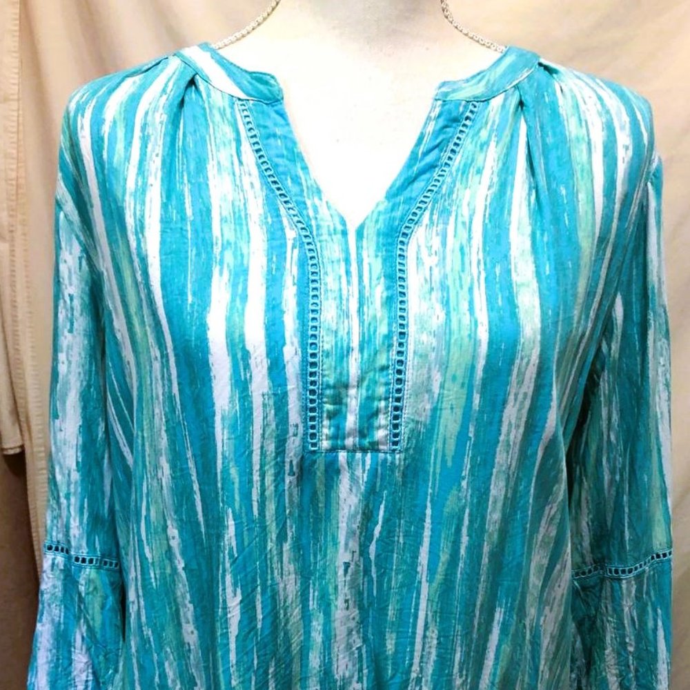 Gloria Vanderbilt Summer Beach Shirt ~ 3/4 Length Sleeves ~ Embroidered